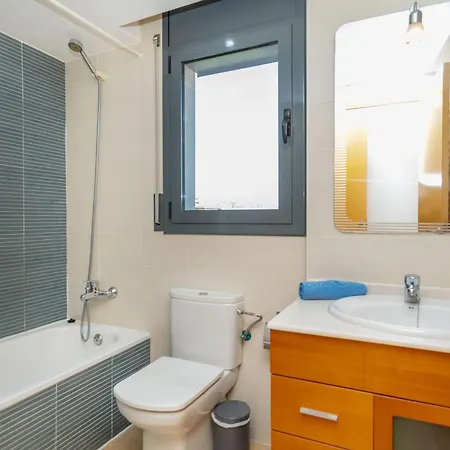 Odisea By Interhome Lloret de Mar